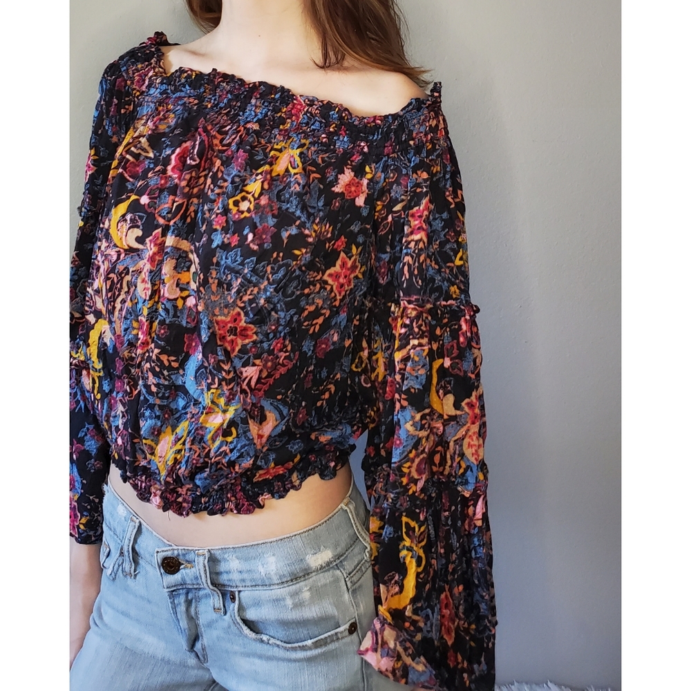 🌸Free People Floral Bell Sleeve Top🌸